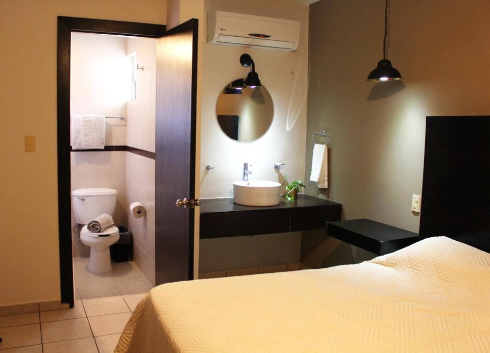 Magnolia Inn Tampico